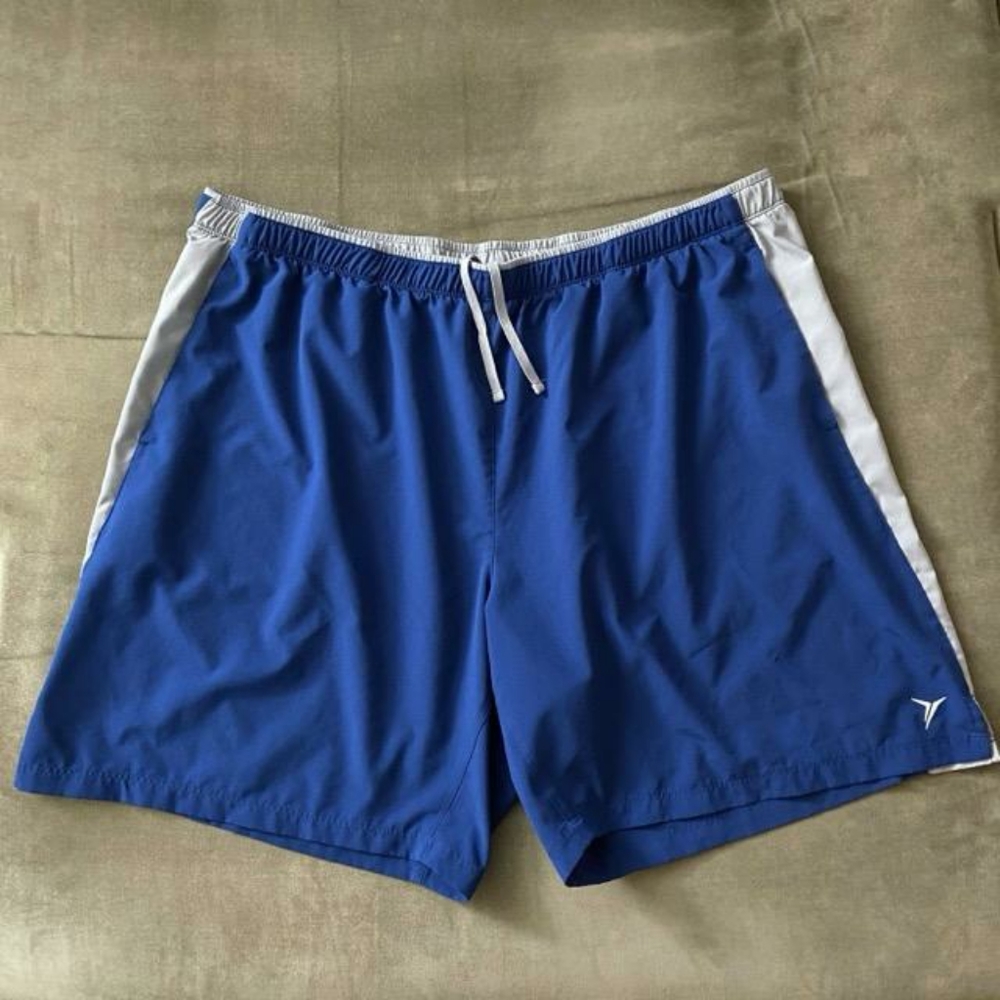 Old Navy XXL Go-Dry Shade Hybrid Jogger Shorts